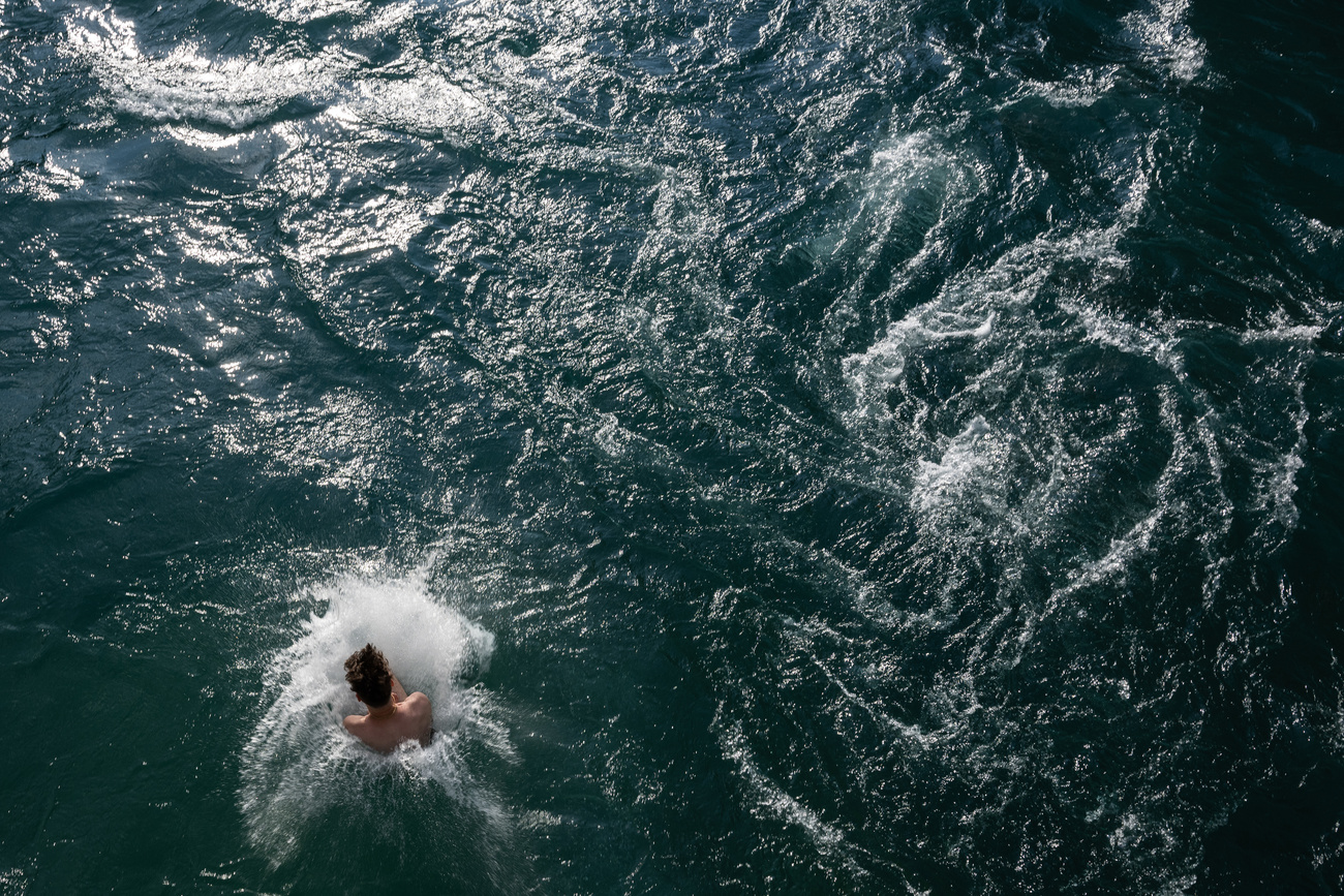 persona in acqua