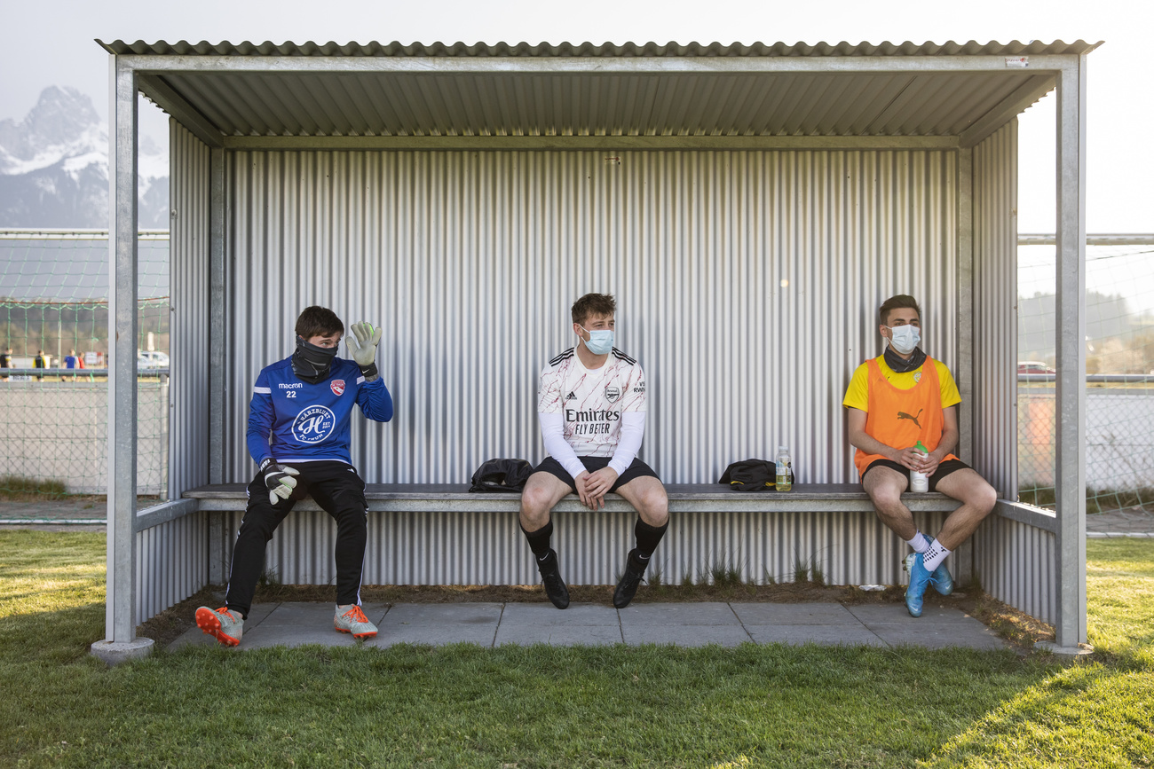 bench footballers