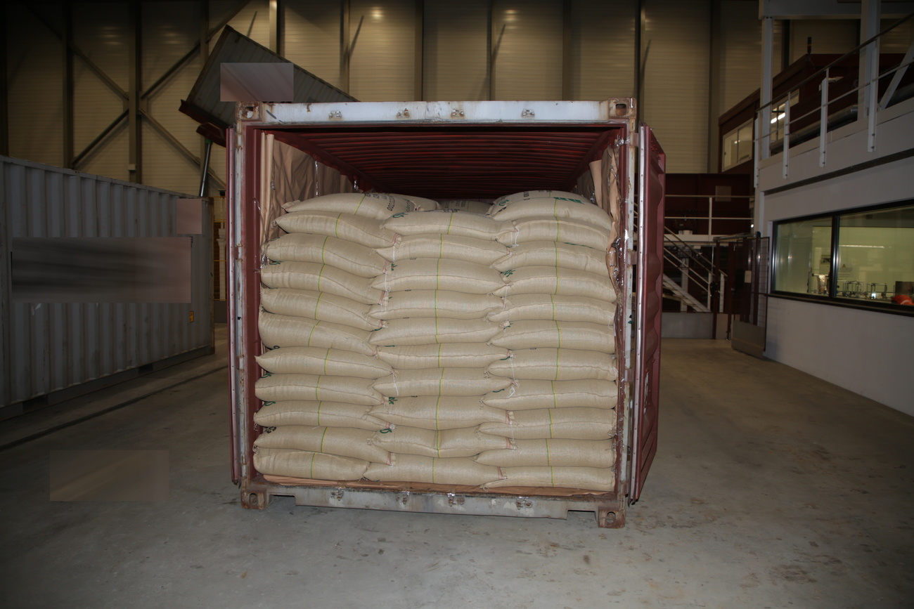 Il container con il caffè per la Nespresso contenente però anche 500 g di cocaina.