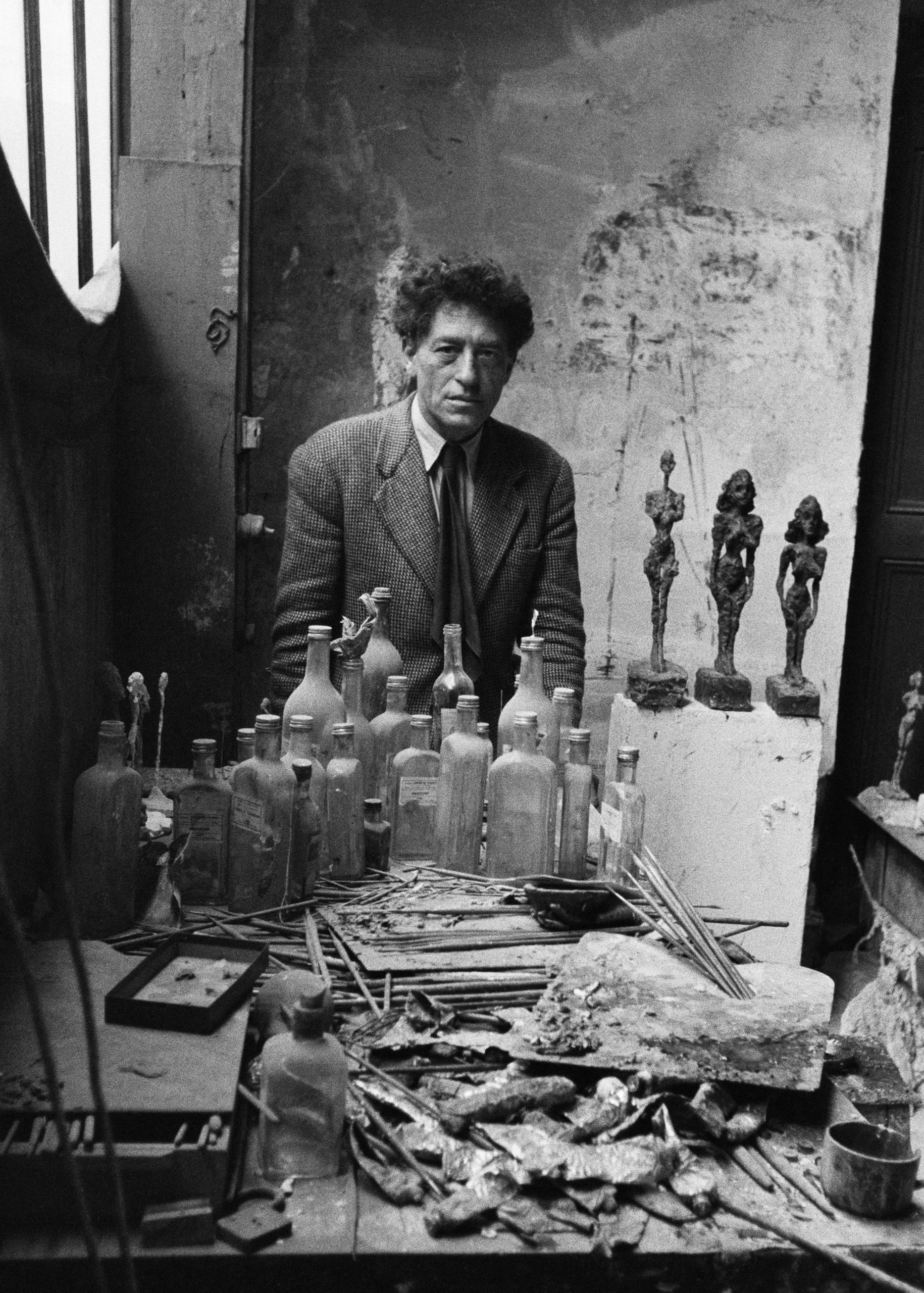 阿爾貝托·賈柯梅蒂(Alberto Giacometti)，瑞士藝術家，法國巴黎，攝於1955年。