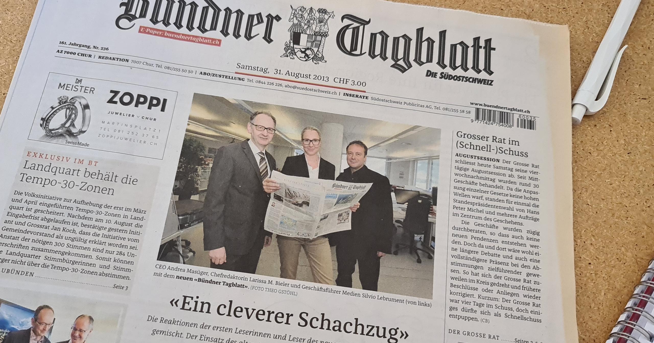 Foto der Bündner Tageszeitung mit einem Artikel über Larissa Bieler