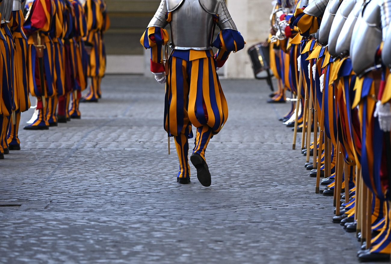 swiss guards at the vatican