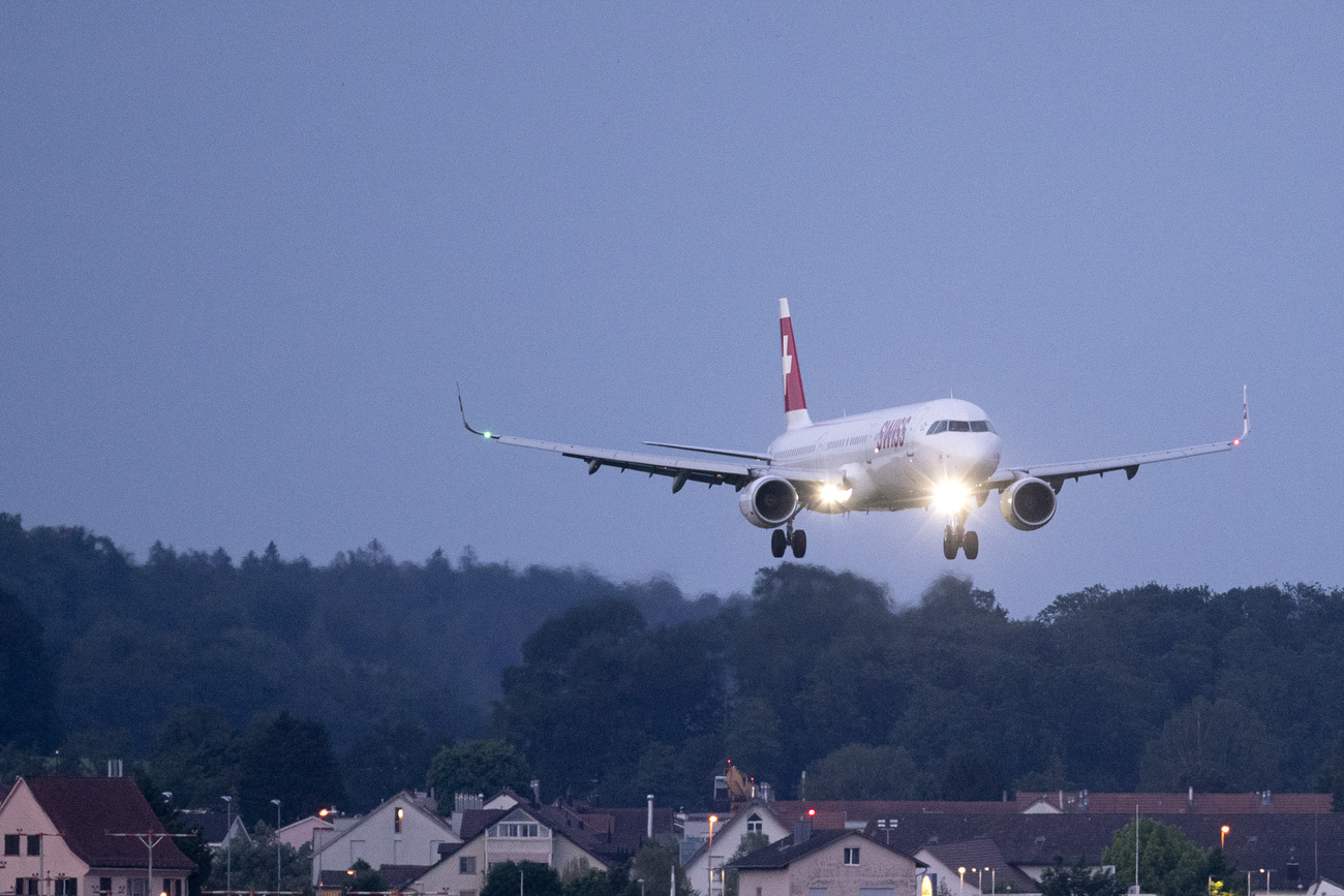 SWISS aircraft landing