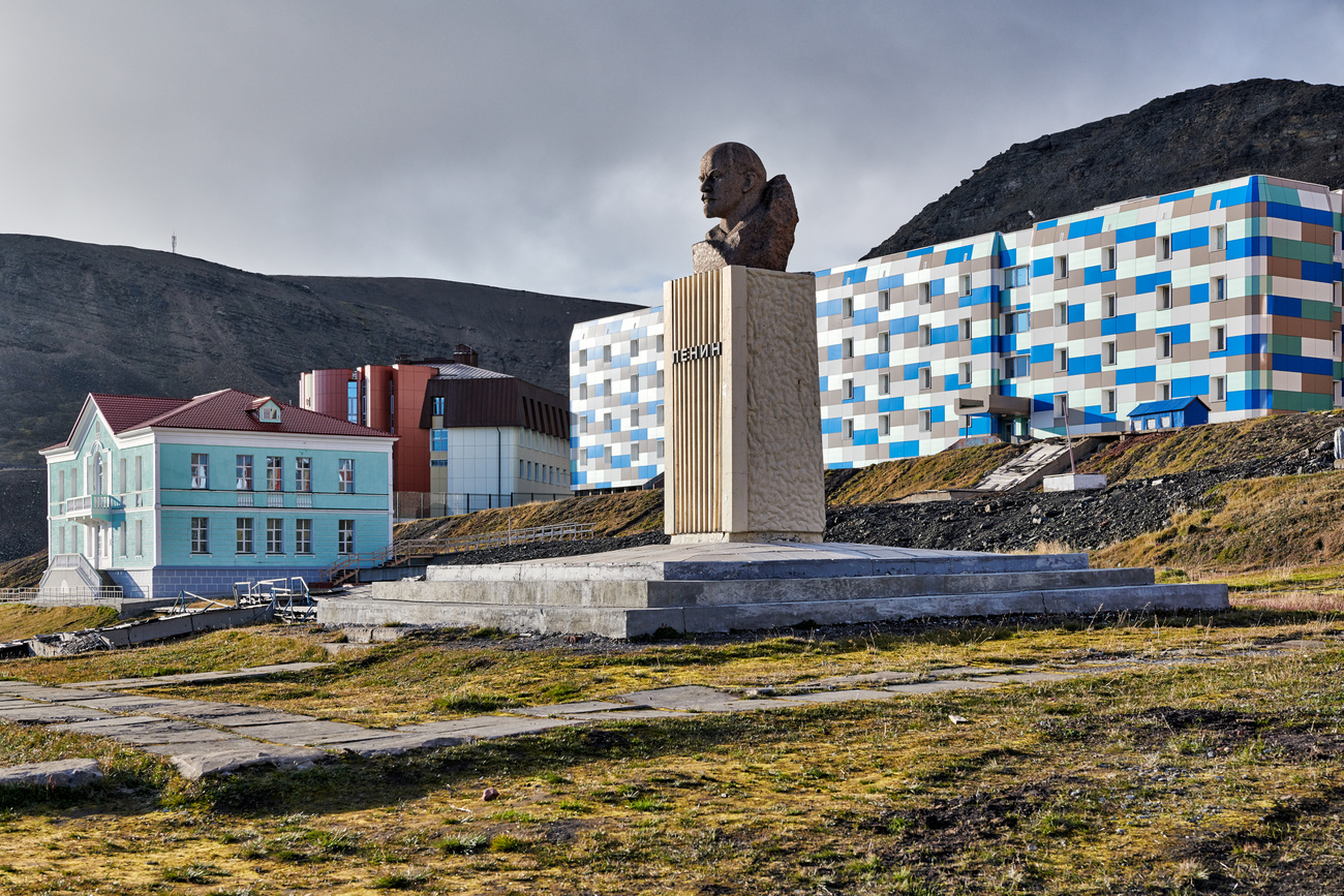 Statue de Lénine dans un village du grand nord