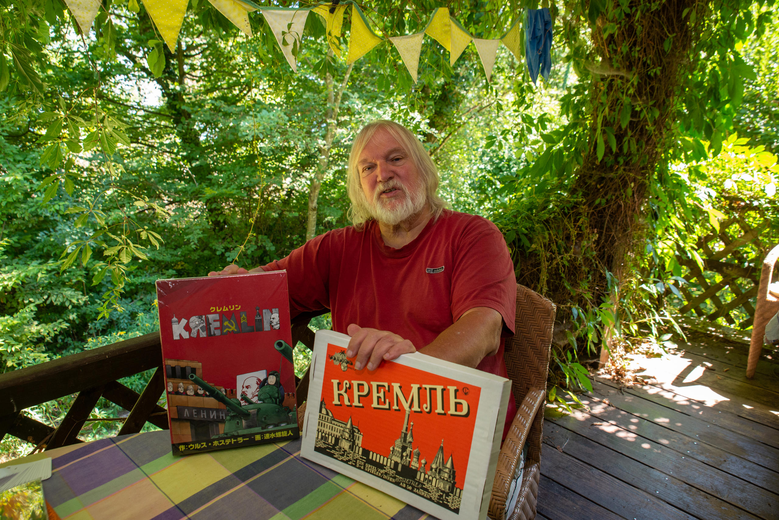 Game Designer Urs Hostettler und sein Spiel Kreml