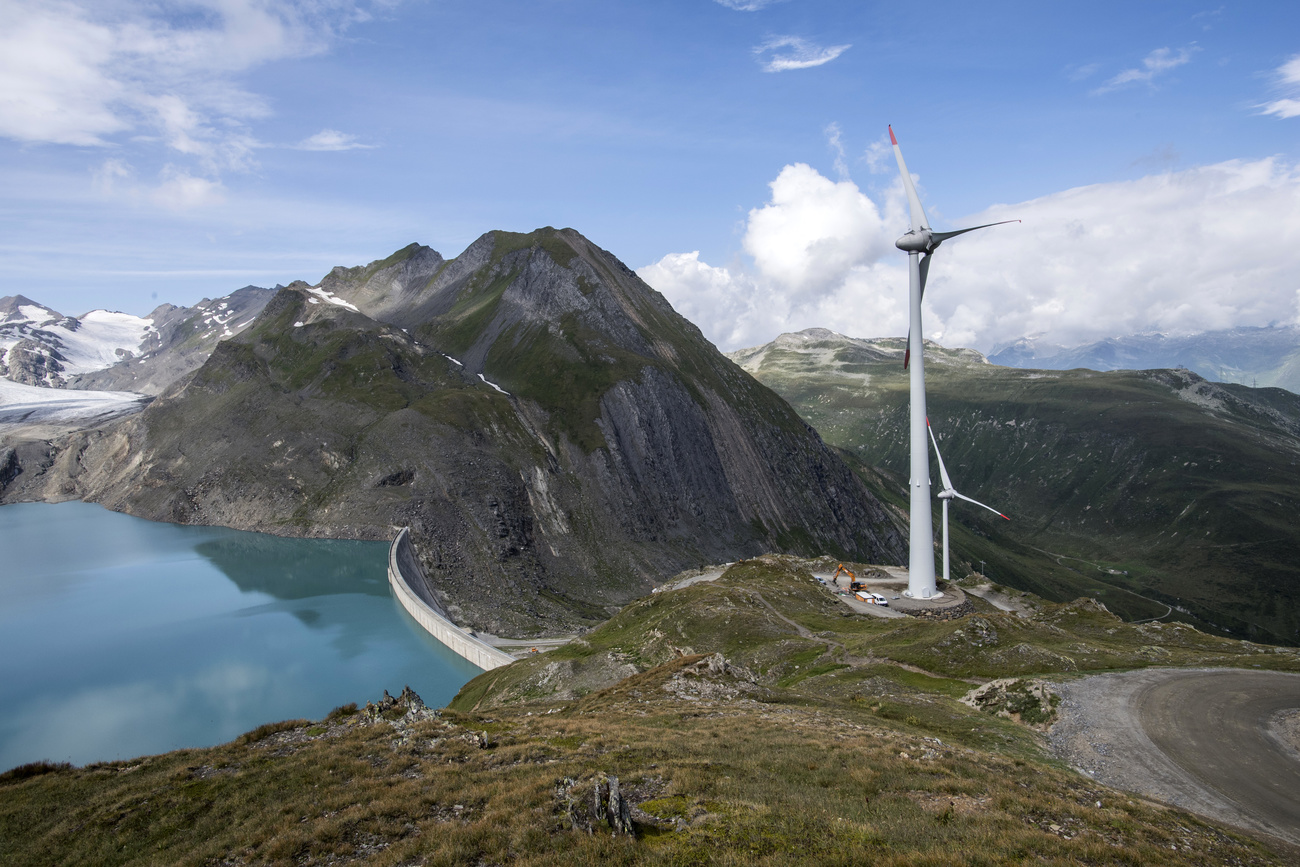 Windrad in den Alpen