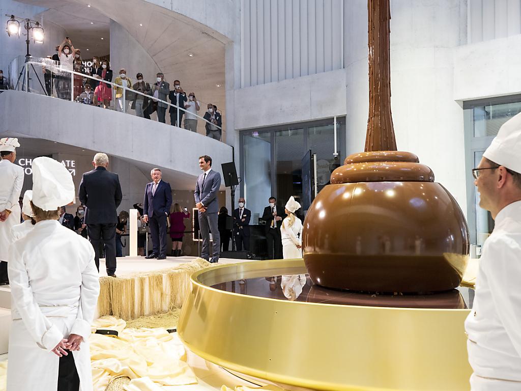 Menschen an der Eröffnung des Schoggi-Museums von Lindt und Sprüngli