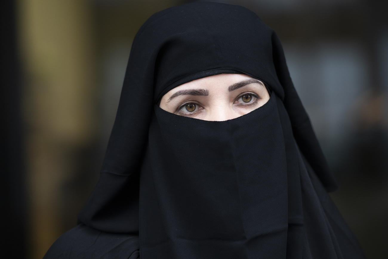 woman in niqab