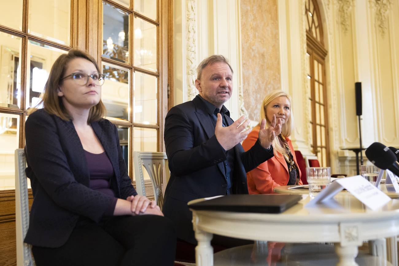Directors of the Bern Ballet company in a press conference