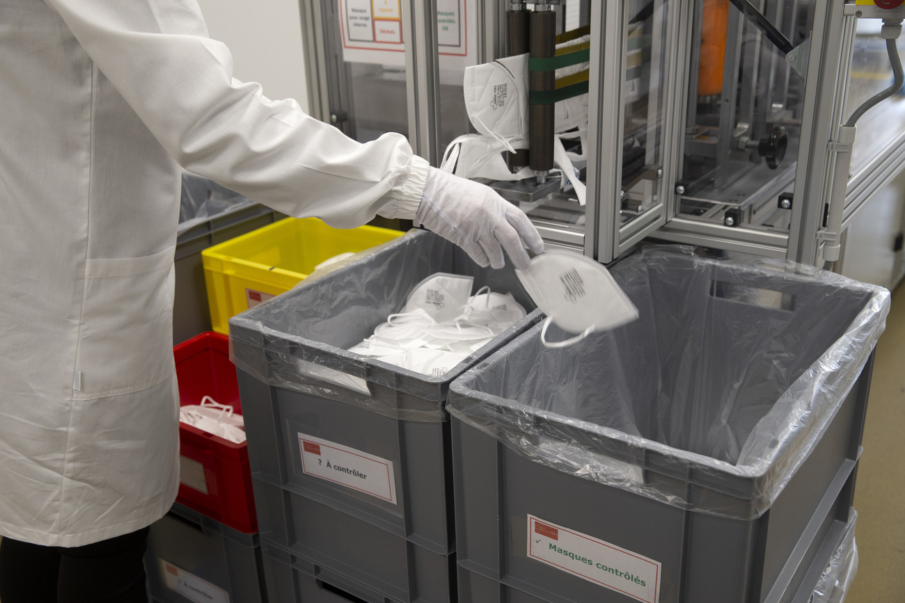 Production de masques de protection contre le coronavirus