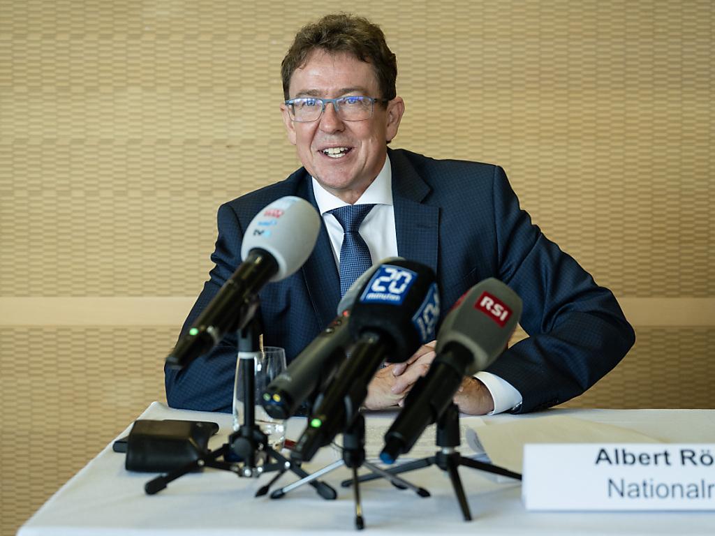 Berner Nationalrat Albert Rösti kandidiert für das Bundesratsamt - SWI ...