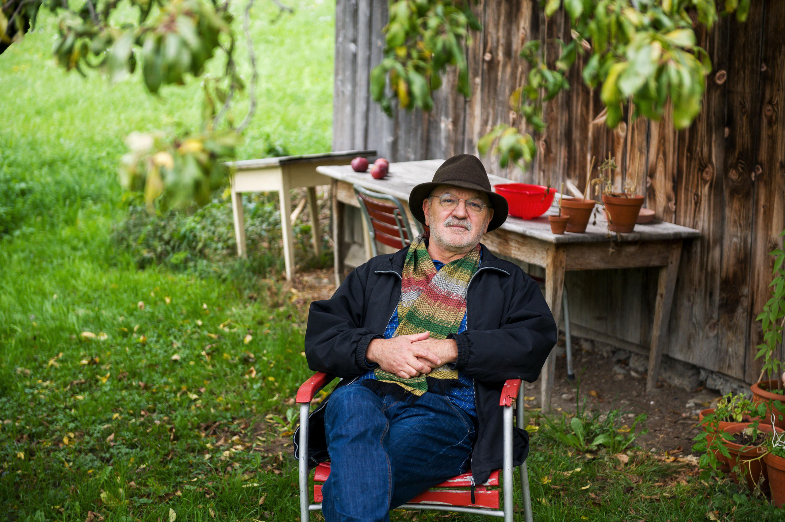 Köbi Gantenbein im Garten