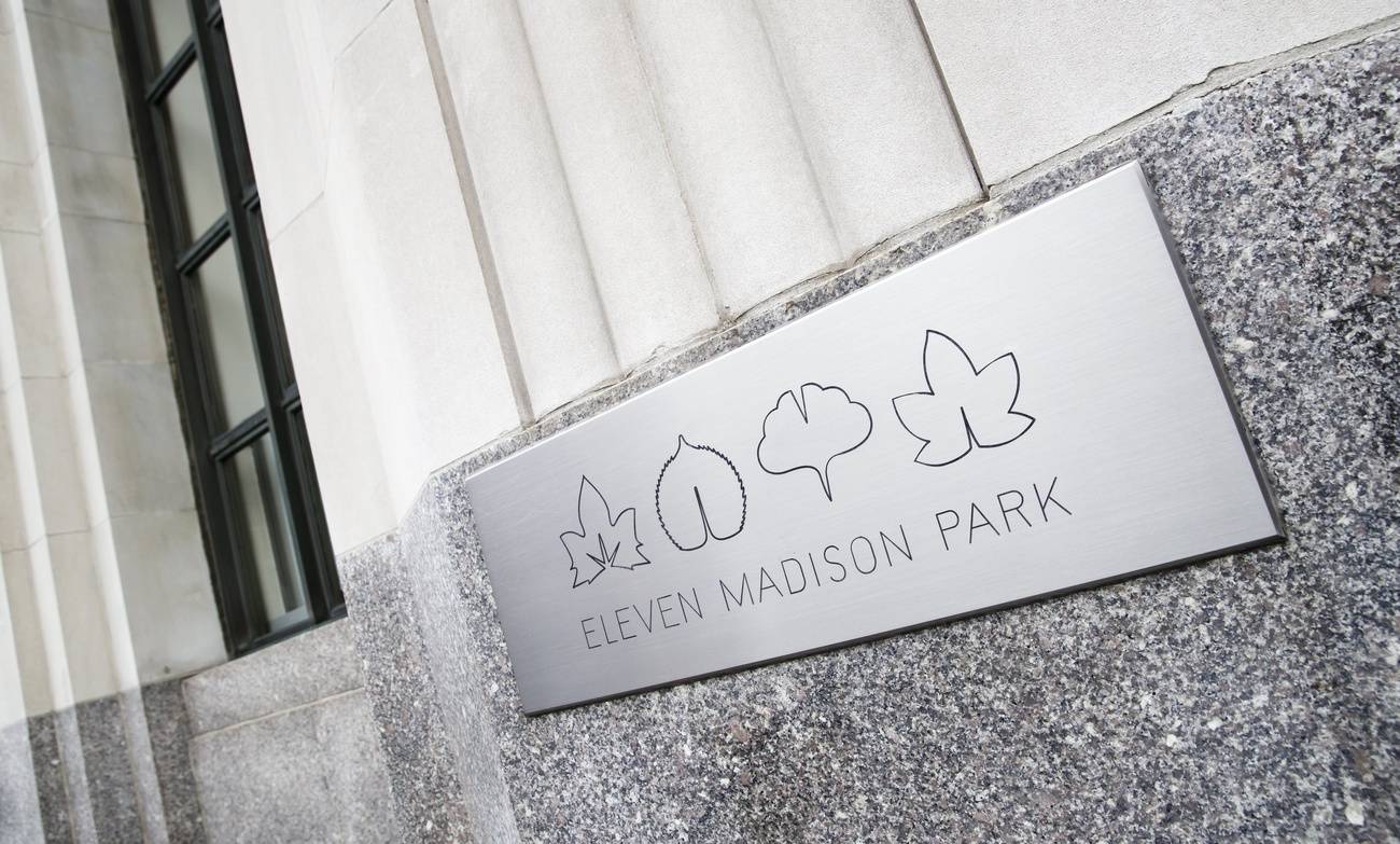 plaque restaurant Eleven Madison Park, NYC