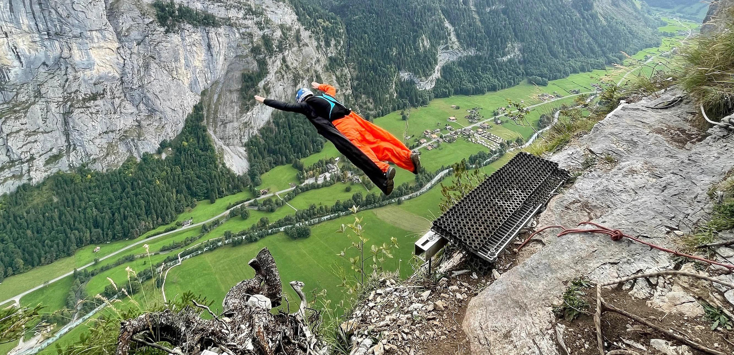 Base jumper