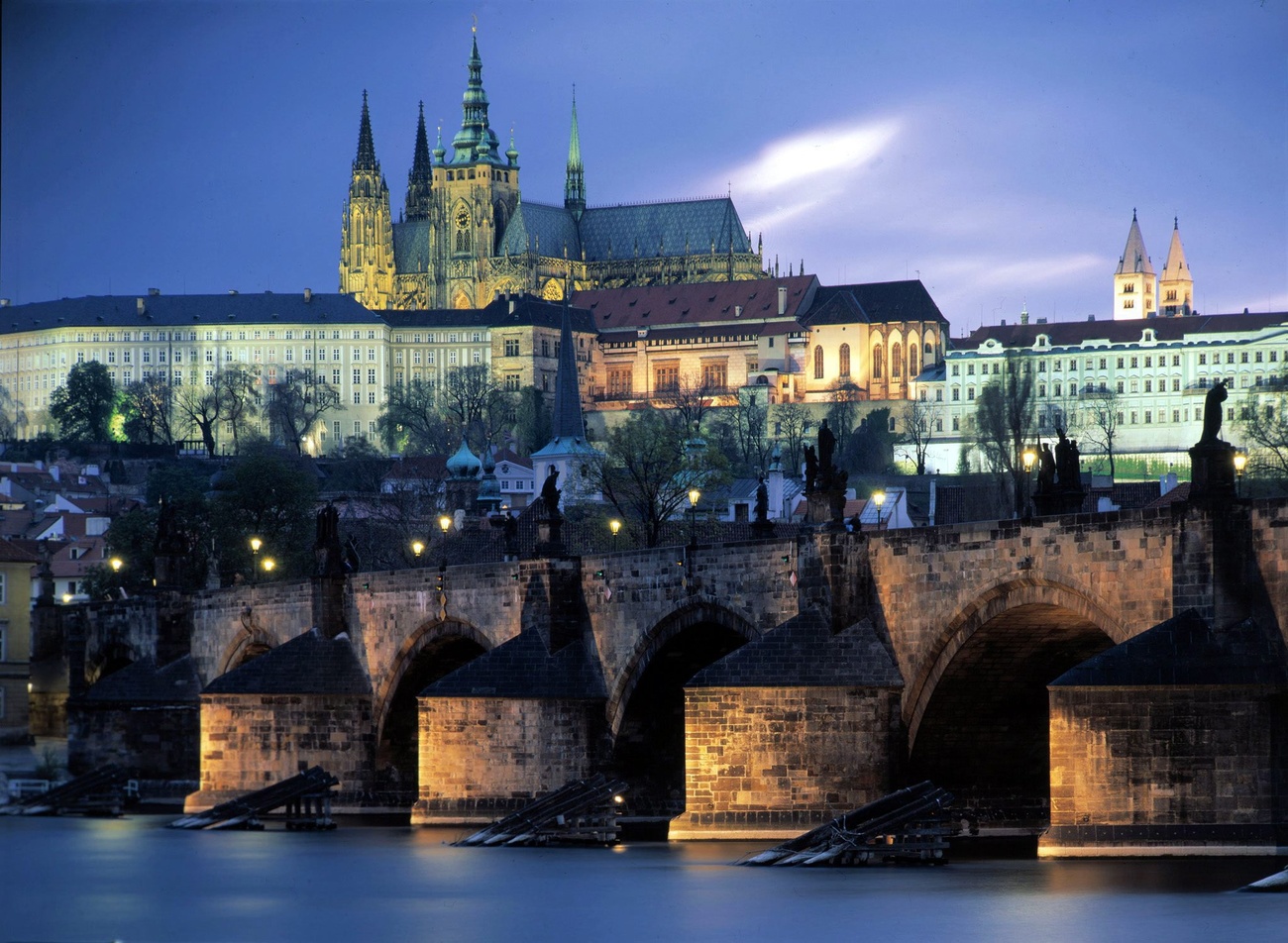 Il Castello di Praga fotografato nel tardo pomeriggio.