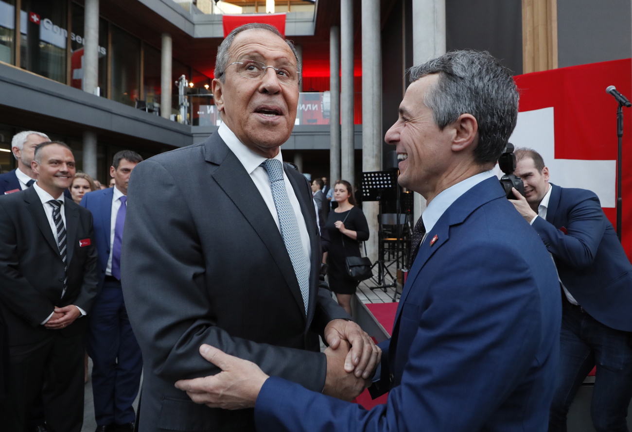 セルゲイ・ラブロフ外相とイグナツィオ・カシス外相