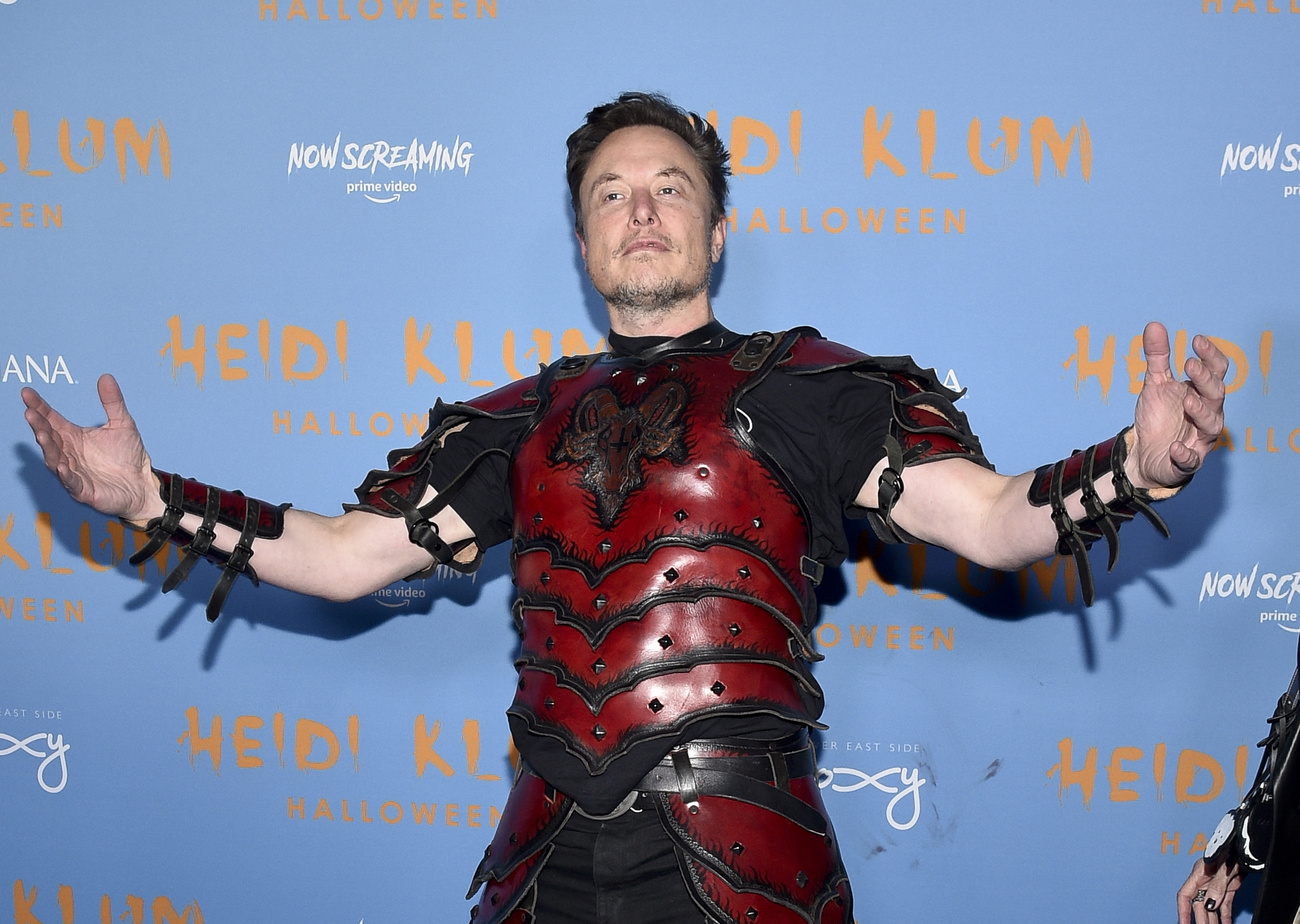 Elon Musk in Verkleidung