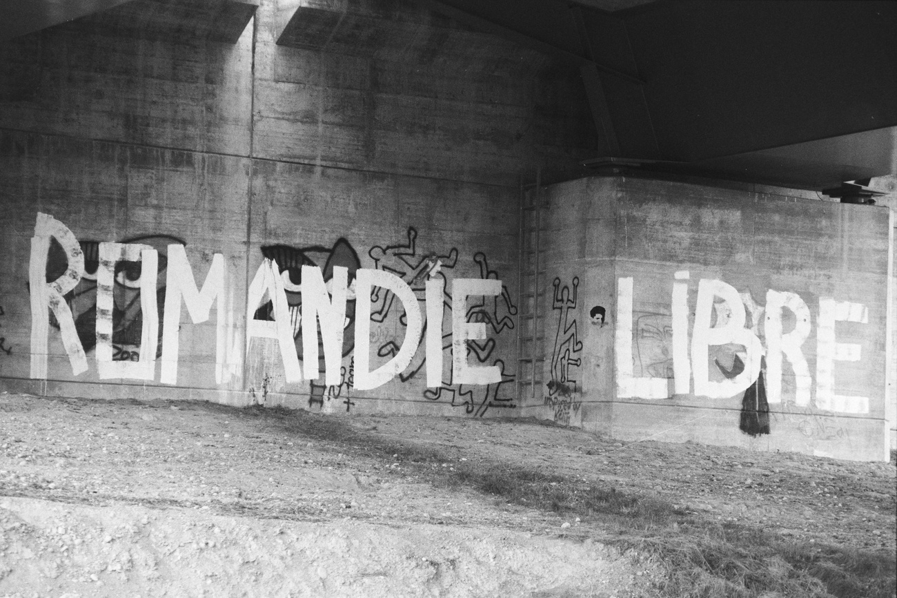 Graffiti mit Schriftzug: Romandie libre
