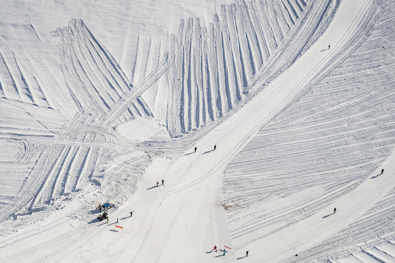 Ski tracks at the 3000 Glacier in Les Diablerets.