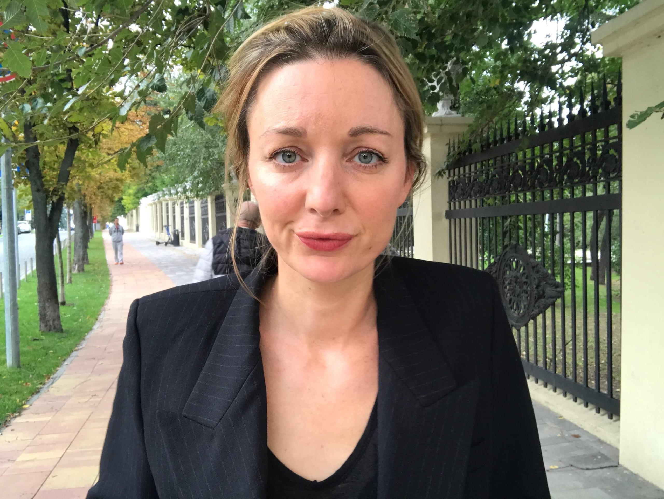 Maurine Mercier avant un de ses duplex télévisés en Ukraine.