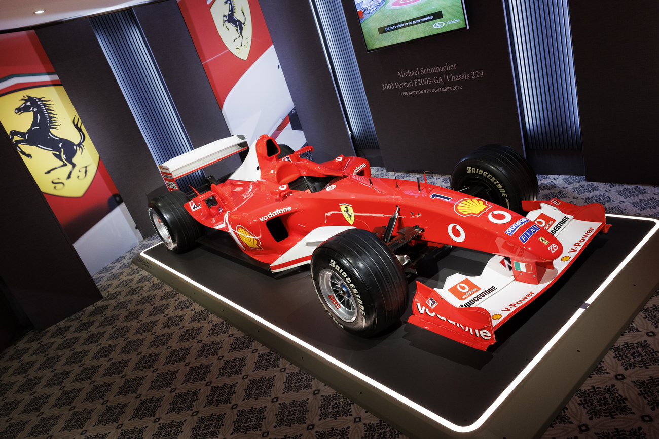 法拉利F2003 – GA在日内瓦苏富比(Sotheby)拍卖会前展出 - Ferrari Formula 1 racing car