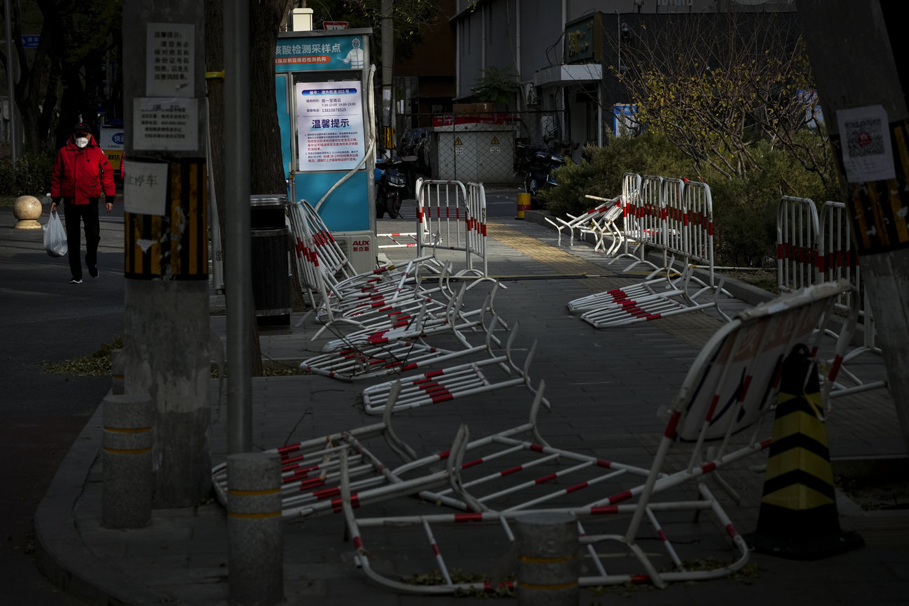 barriere gettate al suolo