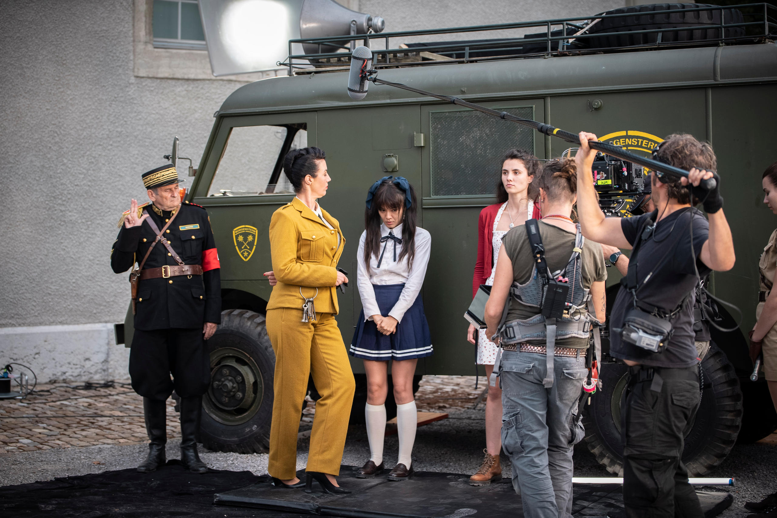 behind the scenes of Mad Heidi film