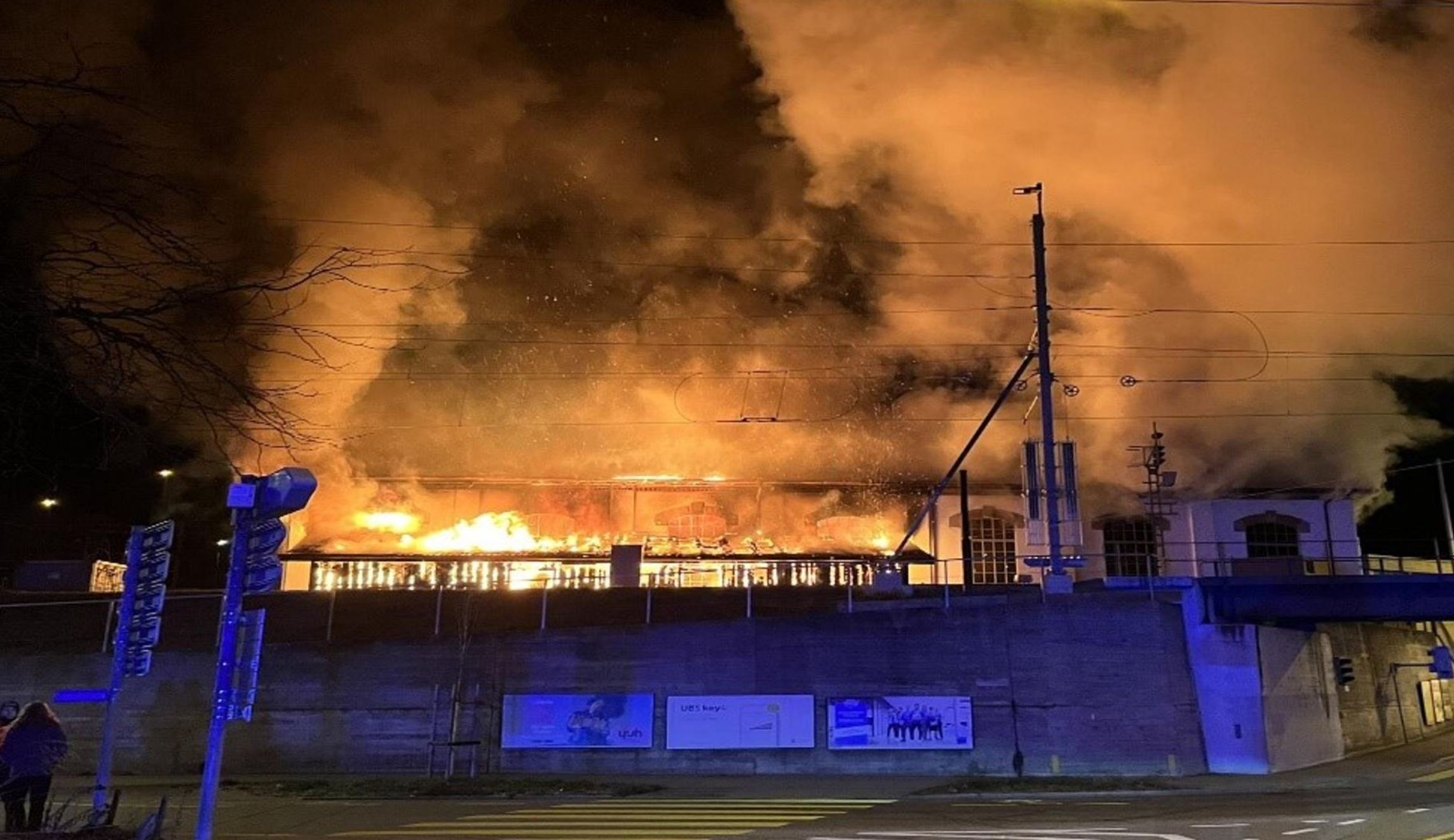 Il rogo dei treni storici a Sciaffusa.