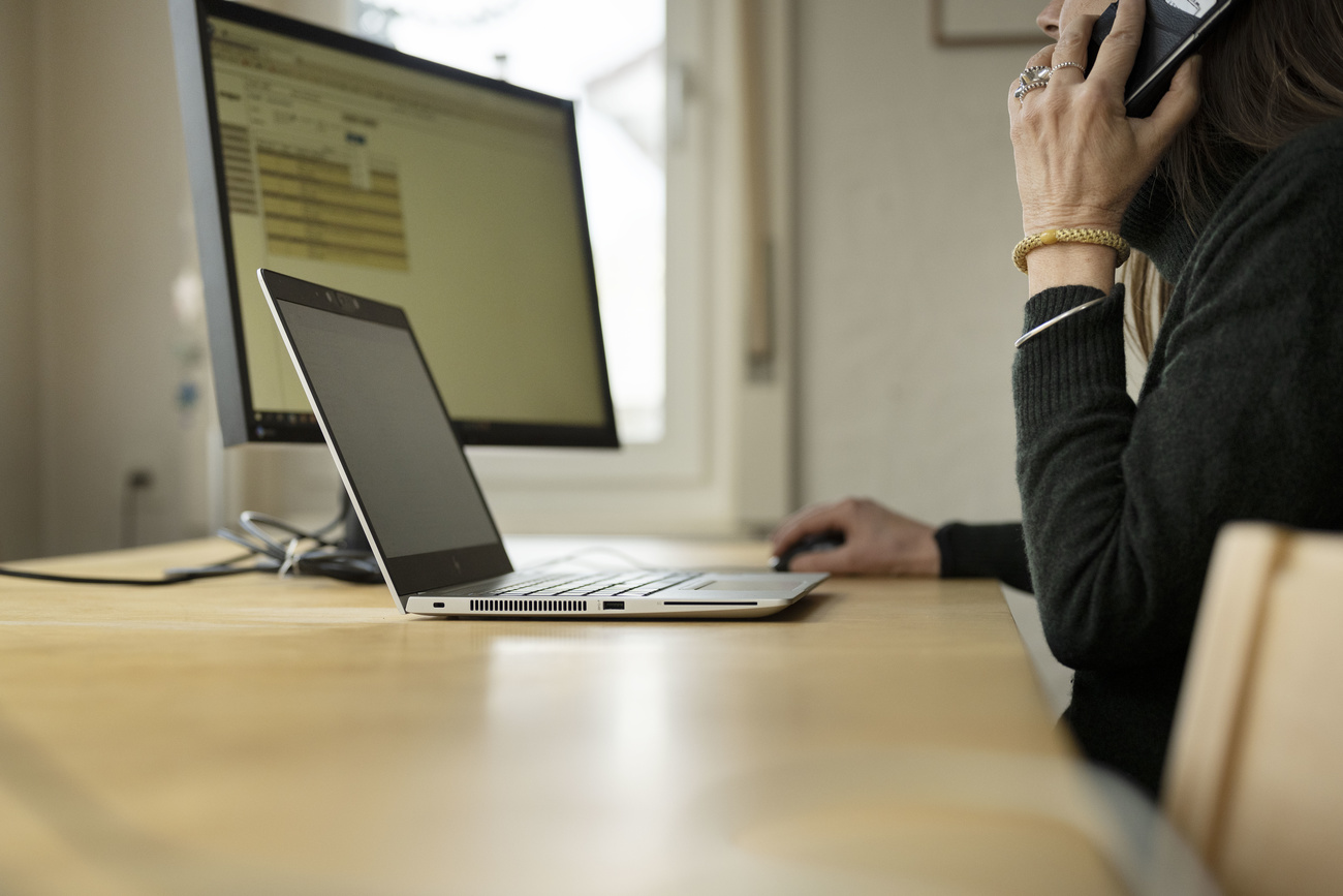 Una quota di telelavoro da garantire anche alla manodopera frontaliera