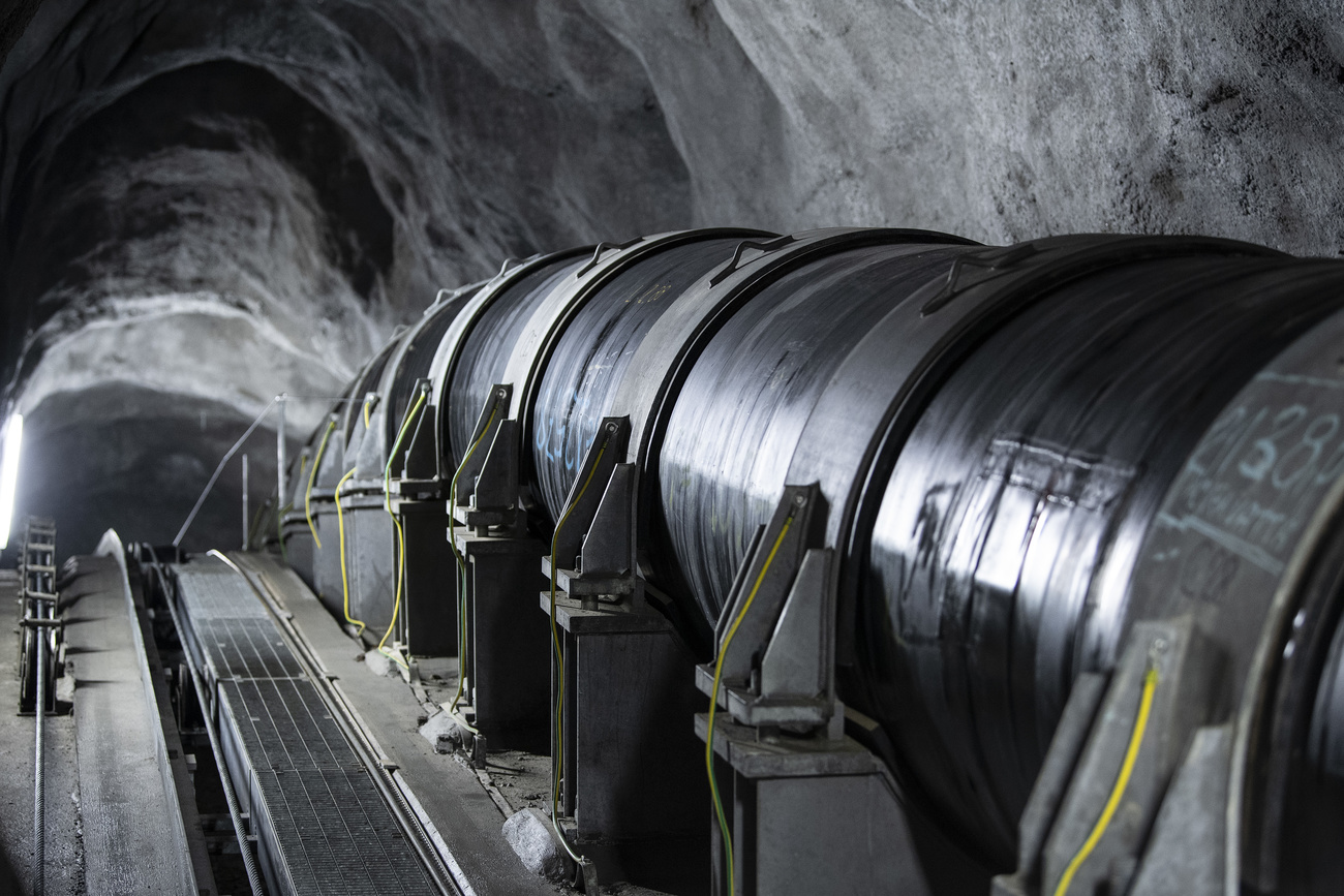 Gasleitung in einem Tunnel