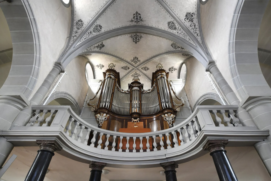 El órgano de la iglesia de Sainte-Claire.