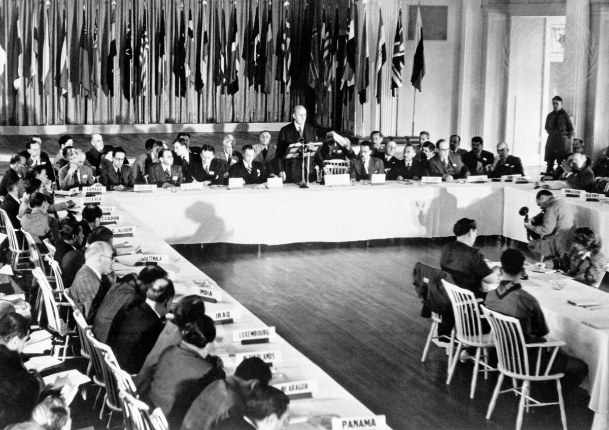 布雷頓森林會議：1944年7月，在新罕布什爾州(美國)討論戰後貨幣秩序。