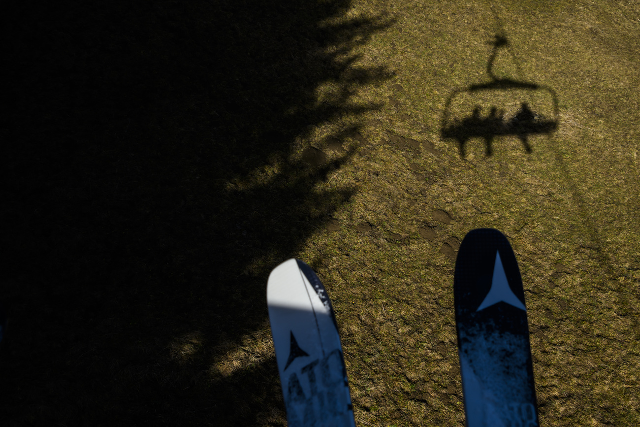 Des pistes de ski sans neige en hiver