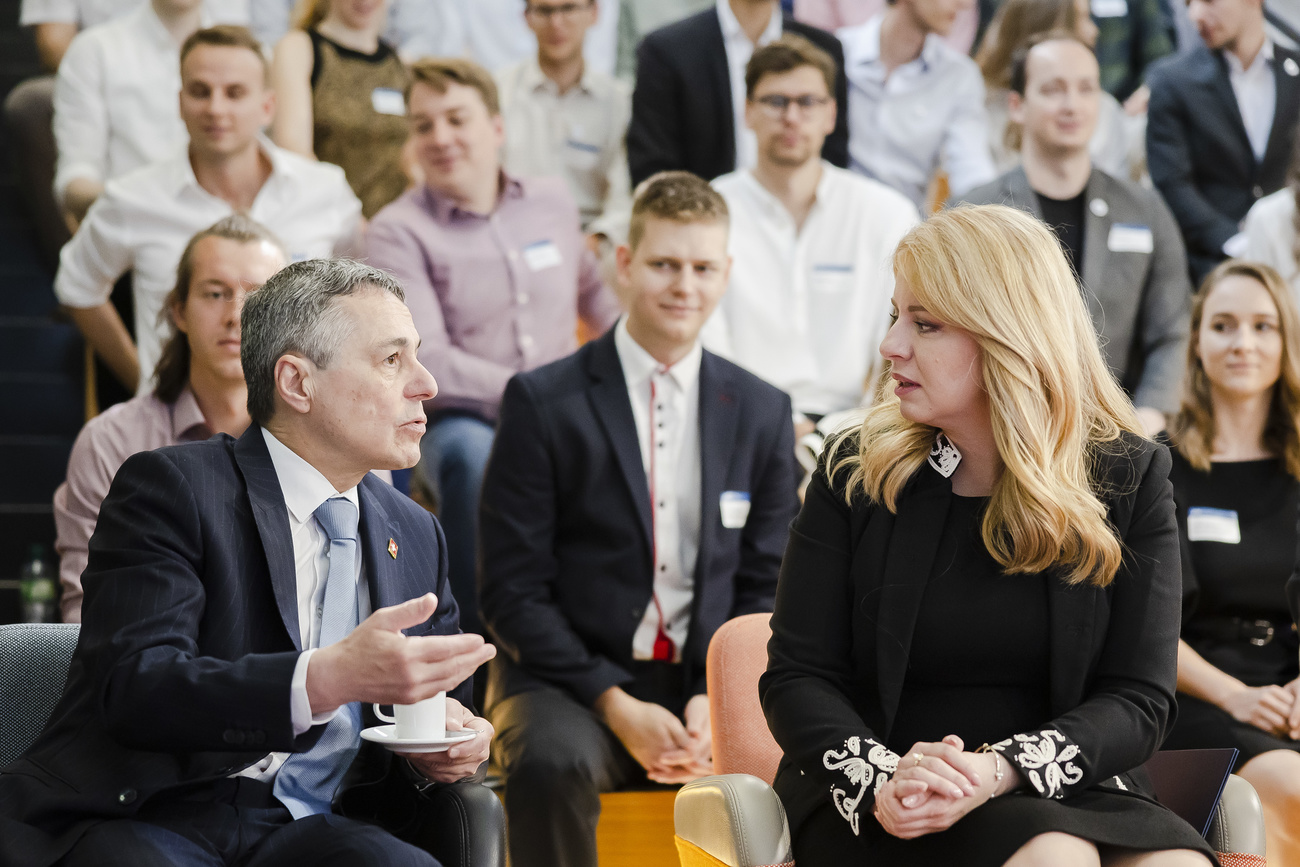 Ignazio Cassis und Zuzana Caputova bei einem Besuch der ETH Zürich