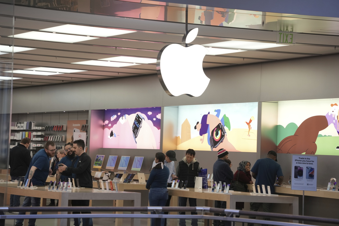apple