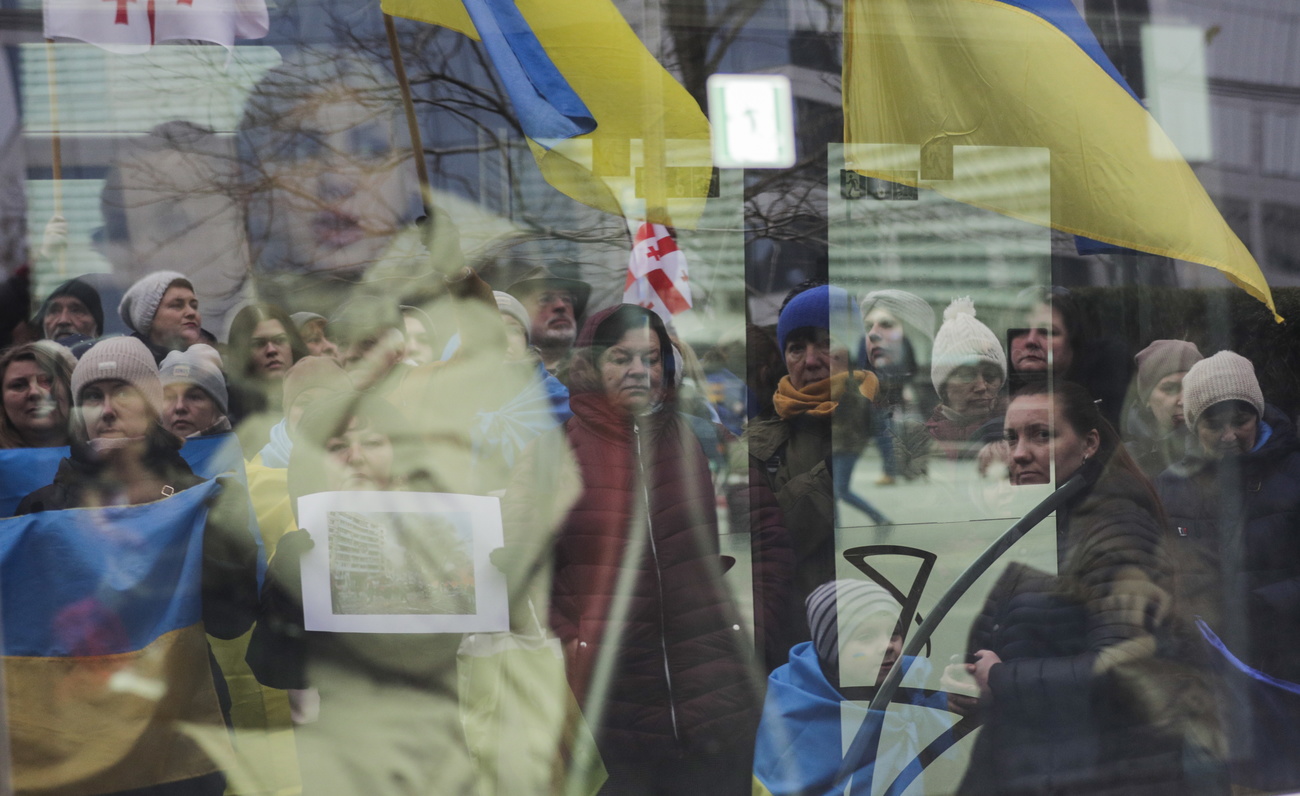 Reflet de femmes ukrainiennes dans un bus