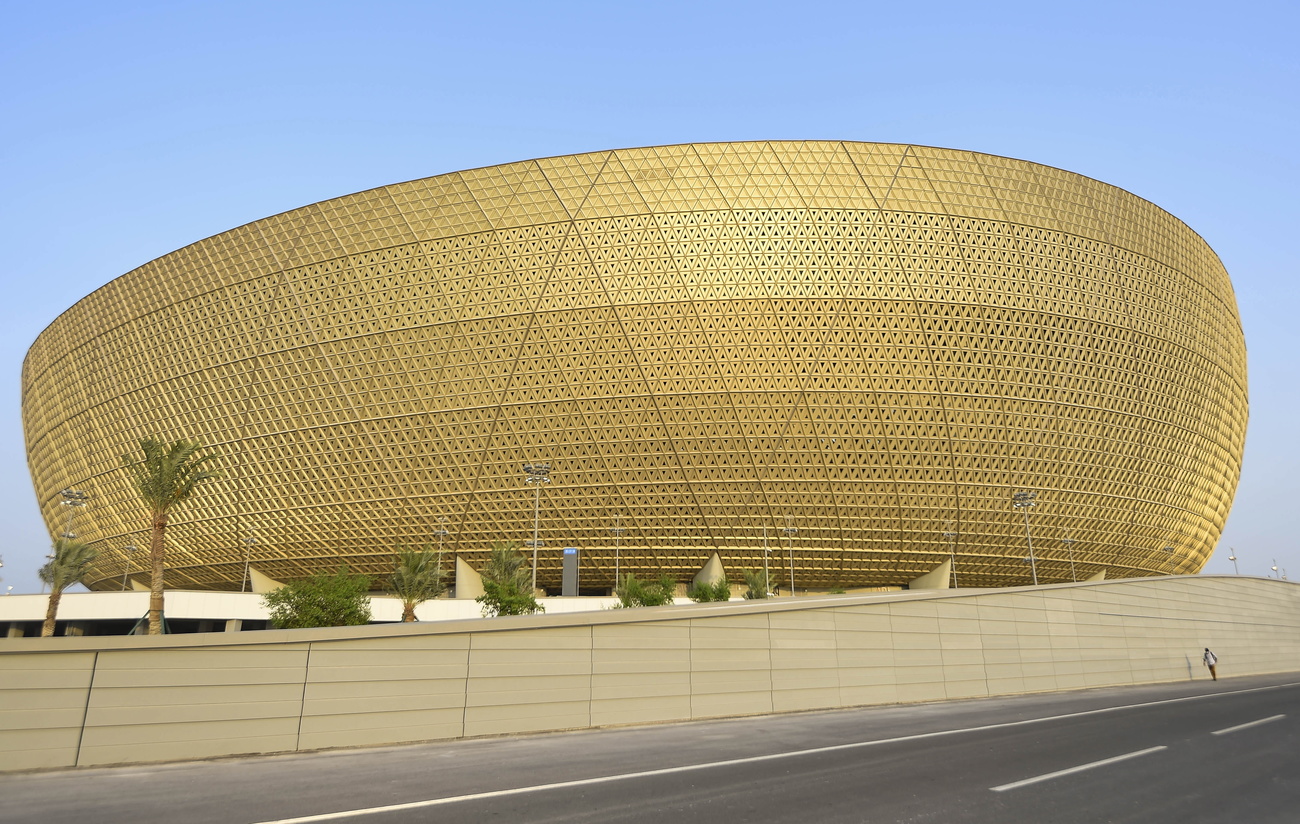 le stade de football luziol au Qatar