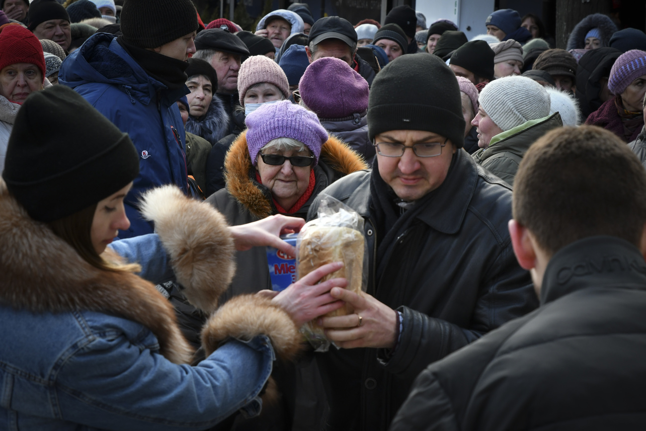 Ukrainians receive bread and milk