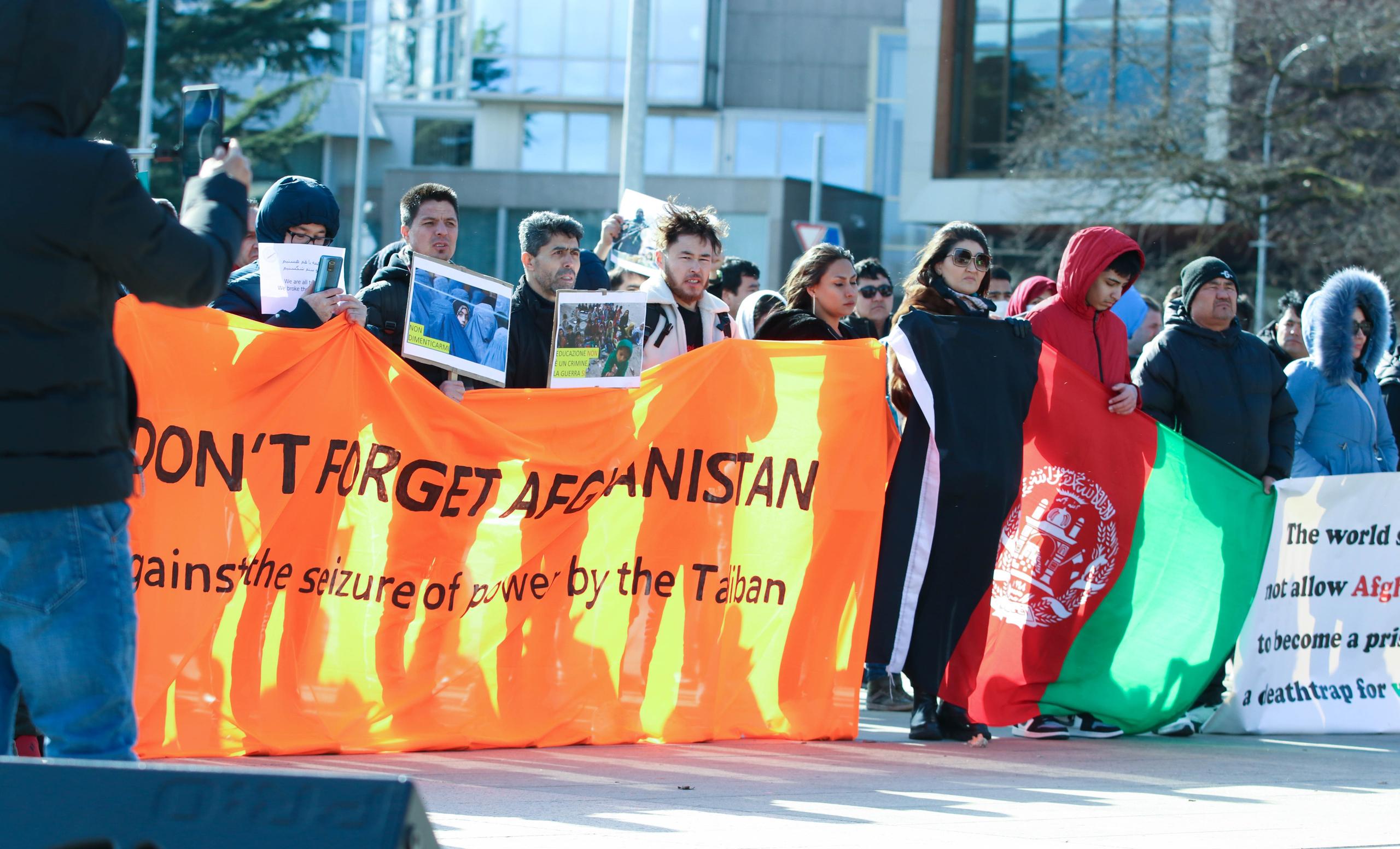 People in Geneva demonstrating in solidarity with the people of Afghanistan
