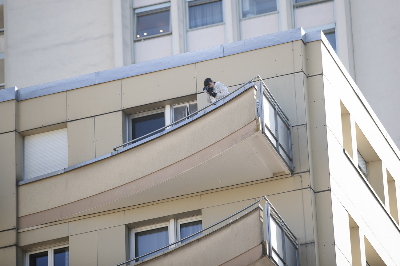 balcony from which family jumped