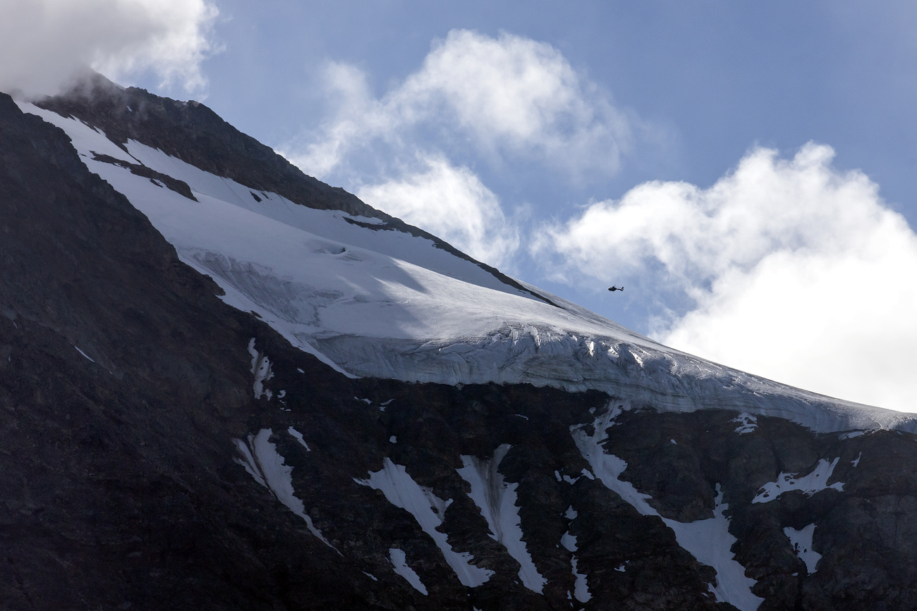 versante della montagna vicino al Passo del Susten