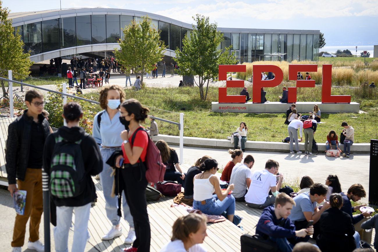 Il campus del politcnico federale di Losanna.