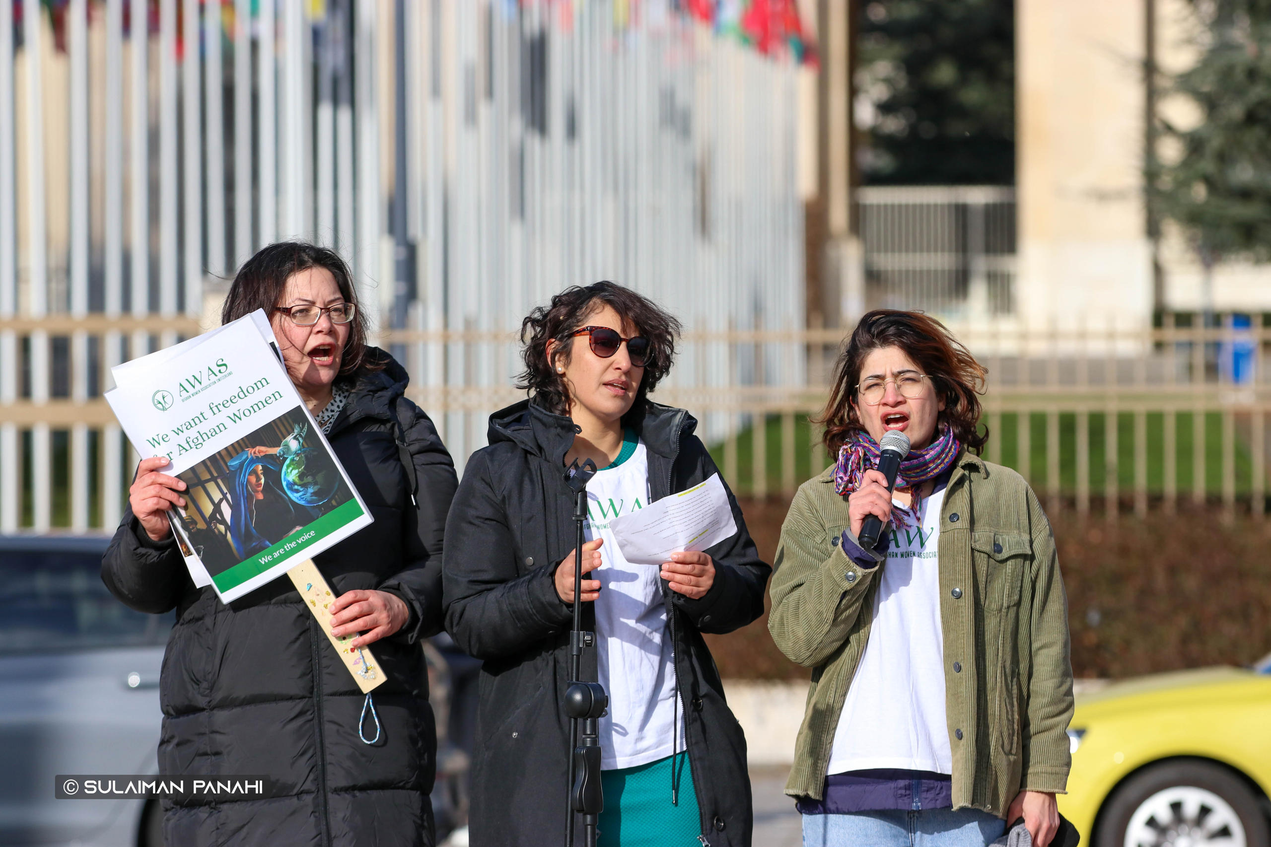 Aresu Rabbani and zwei andere Mitglieder der Afghan Women association of Switzerland
