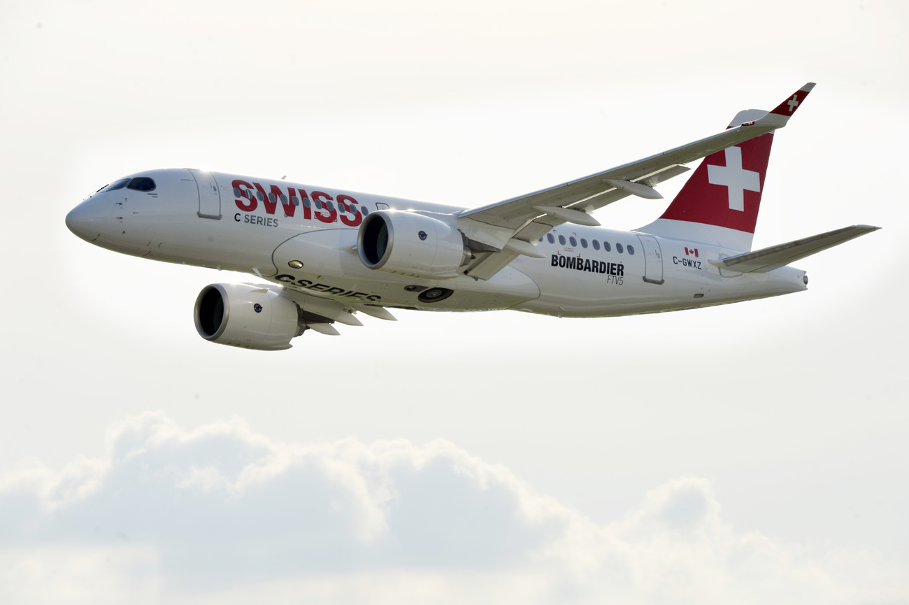 un avion de la compagnie Swiss en vol