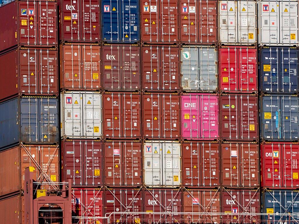 Ökonominnen Packen Aus: Die Heimliche Gefahr, Die Chinas Exporte Für Deutsche Arbeitsplätze Bedeuten. - f1uvf2q