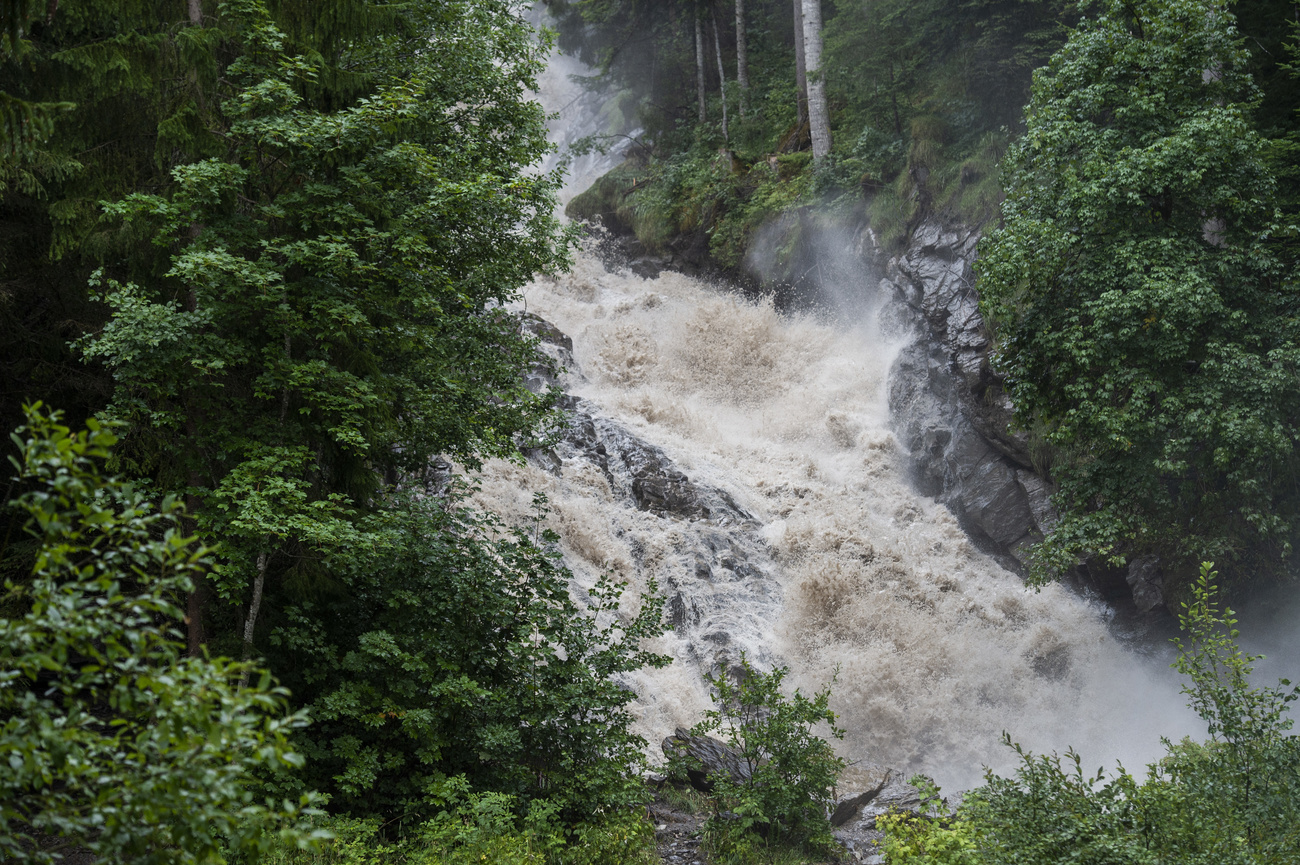 El río Simme en crecida en julio de 2018 cerca de Lenk