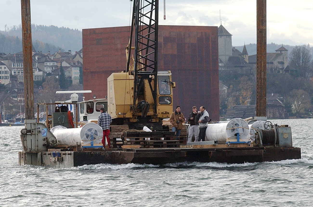 Transport en bateau sur un lac