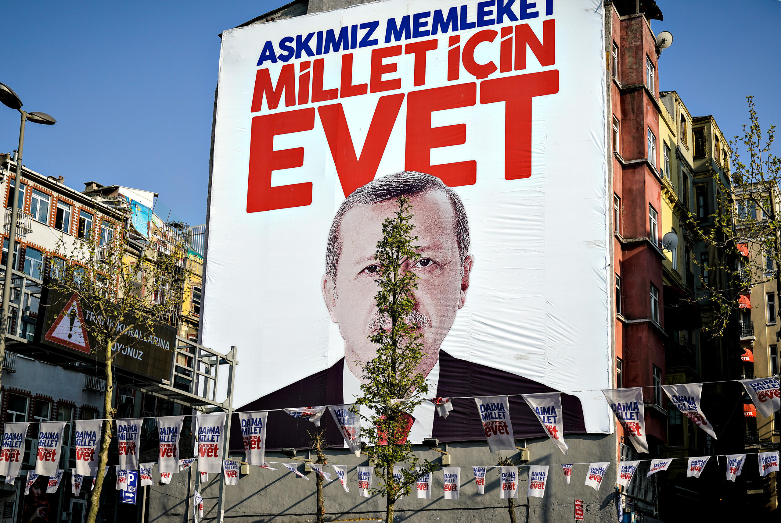 Auf der Spur der Propagandamaschine Erdogan: