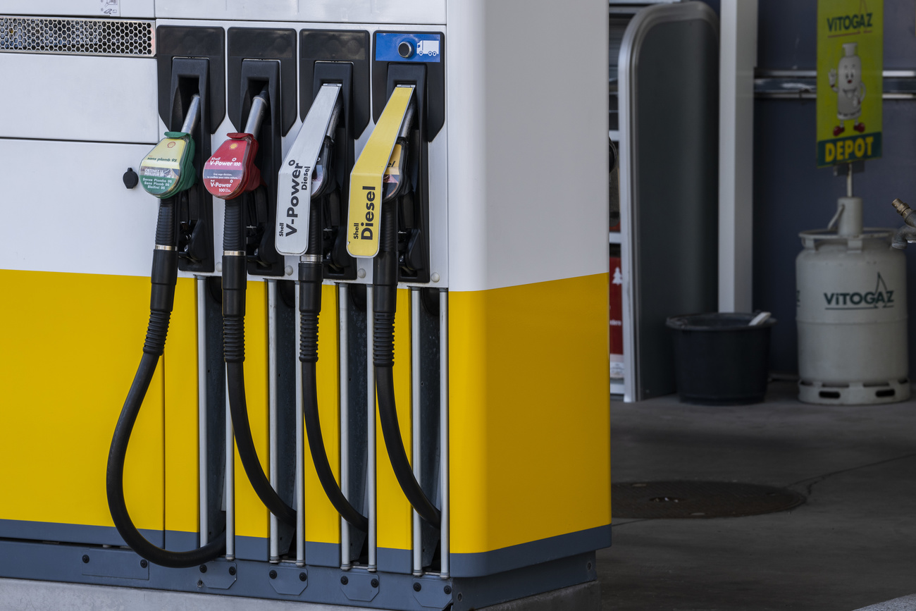 pompa di benzina