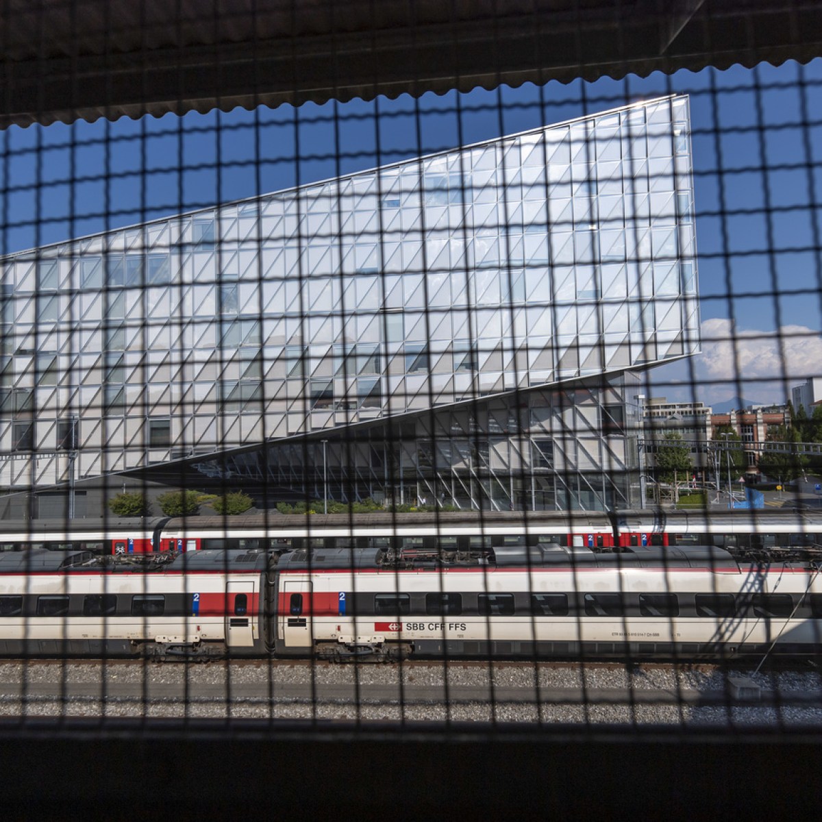 瑞士“避稅天堂”之名：即便改革亦難以消除- SWI swissinfo.ch